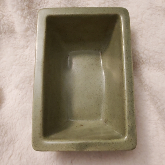 Vintage Haeger Speckled Olive Green Planter, #3991 - Picture 4 of 11